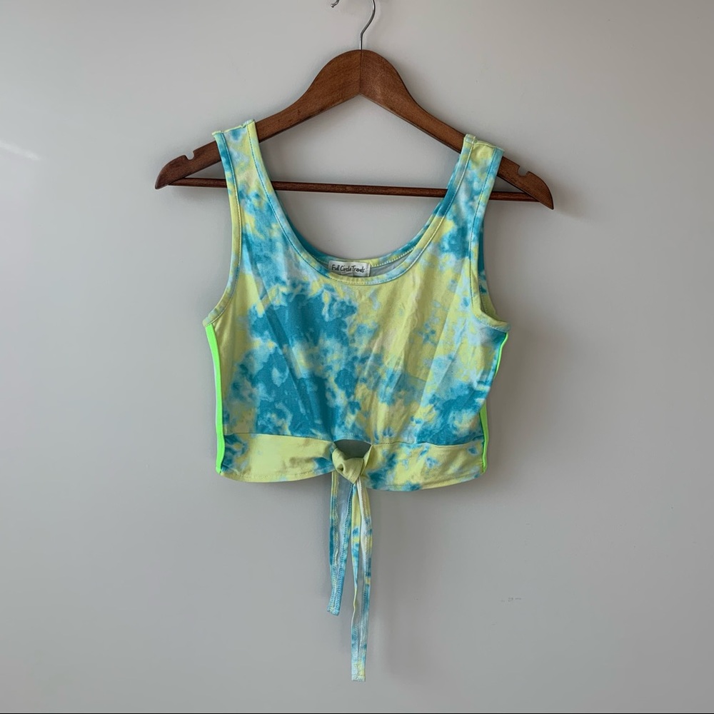 Tie Front Cropped Tank Top
